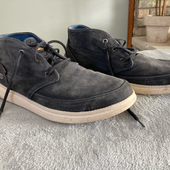 Skechers mens hi top casual shoe.  Size 10. - Picture 4 of 7